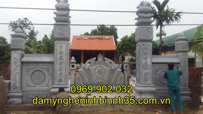 Cổng làng bằng đá Nam Định